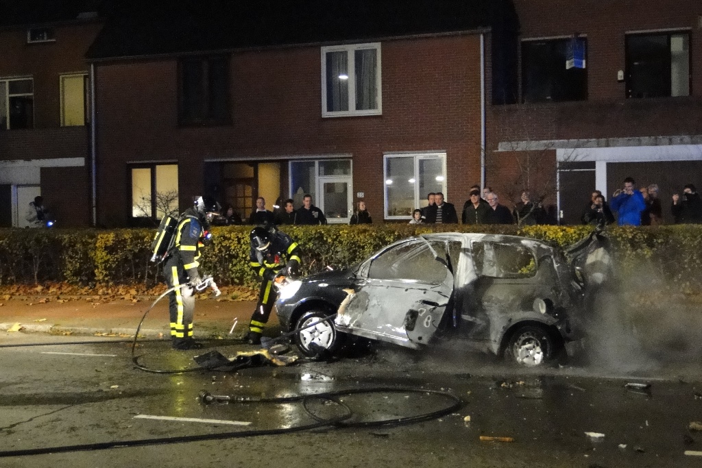 Merwedestraat autobrand 20-11-2014 025