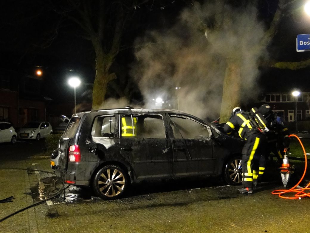 Johannes Bosboomstraat autobrand 31-12-2014 034