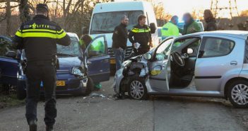 Automobiliste naar ziekenhuis na aanrijding in Oud-Alblas