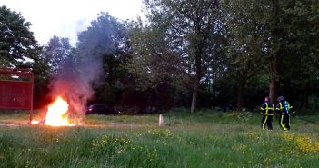 Dixi in brand aan de Klarinetsingel in Zwijndrecht