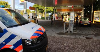 Politie onderzoekt verdacht voorwerp bij tankstation Dordrecht