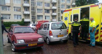 Scooterrijdster naar ziekenhuis na botsing in Dordrecht