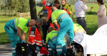 Motorrijder gaat onderuit in Nieuw-Lekkerland