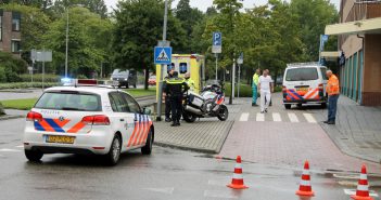 Scooterrijder gewond na botsing met auto in Zwijndrecht