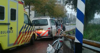 Lichtgewonde en blikschade bij aanrijding in Dordrecht