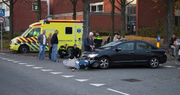 Scooterrijders gewond bij aanrijdingen in Dordrecht