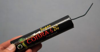 Twee mannen met 1300 kilo illegaal vuurwerk aangehouden in Dordrecht