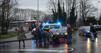 Fietsster aangereden door auto Stationsweg Gorinchem