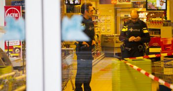 Gewapende overval op supermarkt Dordrecht in Opsporing Verzocht
