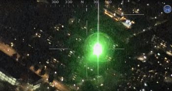 Politiehelikopter beschenen met laserlicht; mannen in Alblasserdam aanhouden