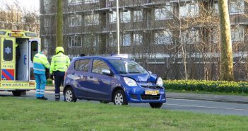 Gewonde bij kop-staartbotsing op de Baanhoekweg in Dordrecht