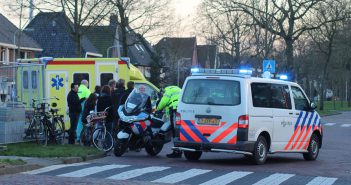 Maaltijdbezorger botst op auto in Gorinchem