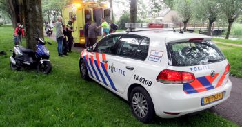 82-jarige scooterrijder gaat onderuit in Alblasserdam