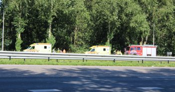 Automobilist bekneld bij ernstig ongeval op de A15 bij Alblasserdam