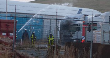 Brand in vrachtwagen op terrein van HVC in Dordrecht