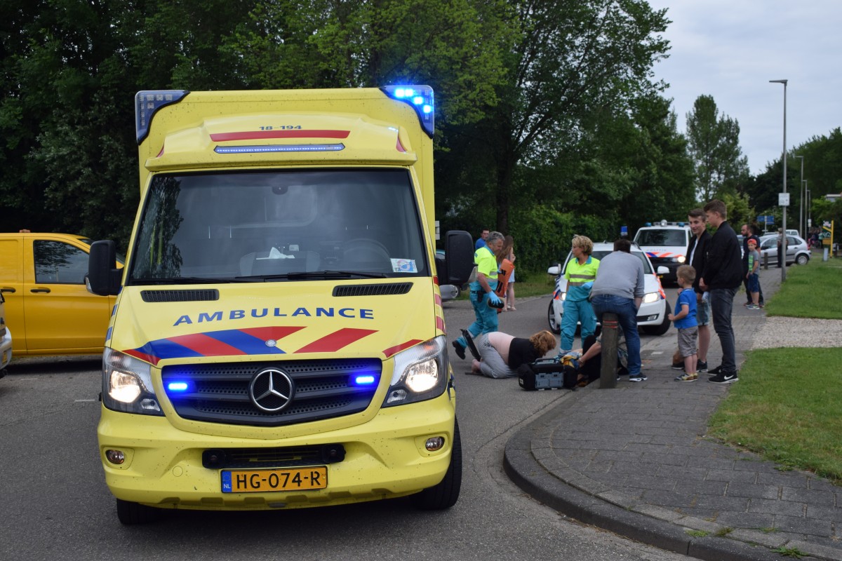 Kind gewond na aanrijding met auto in Hei- en Boeicop - ZHZActueel