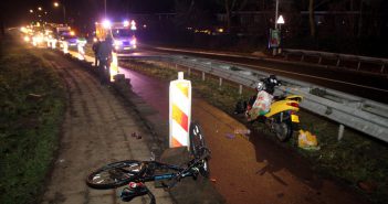 Fietser gewond na botsing met spookrijdende scooter