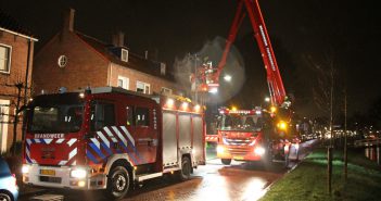 Schoorsteenbrand langs Van Eesterensingel in Alblasserdam