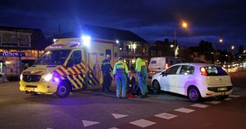 Fietser raakt gewond bij aanrijding op Dam in Alblasserdam