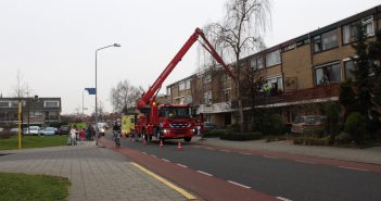 Brandweer assisteert ambulancedienst in Alblasserdam