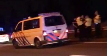 Politie arresteert met getrokken wapens 2 mannen bij Noordtunnel