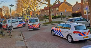 Politie en ambulance naar Dok11 in Alblasserdam om man met psychose