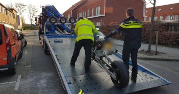 Ruim €1400 openstaande boetes; motor in beslag genomen