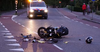 Scooterrijder gewond bij ongeval op de Stationsstraat in Hardinxveld-Giessendam