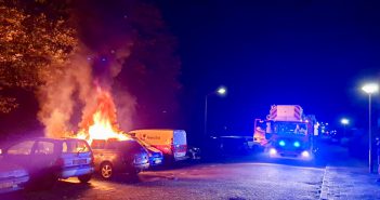 Auto in vlammen op in Dordrecht