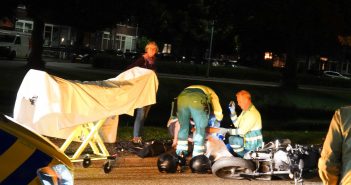 Automobilist op de vlucht na botsing met motorrijders in Dordrecht