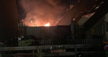 Uitslaande schuurbrand in Zwijndrecht