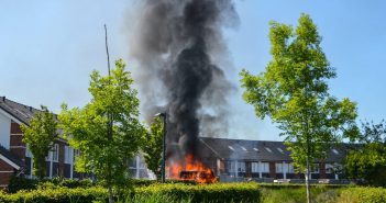 Brandweer rukt met spoed uit voor uitslaande schuurbrand in Gorinchem