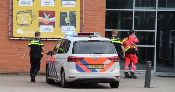 Meisje gewond na val van de trap op school