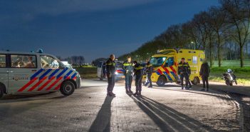 Politieagent raakt gewond bij Alblasserbos; scooterrijder aangehouden
