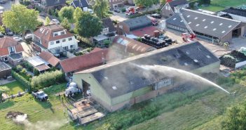 Flinke brand in schuur met asbestdak in Hardinxveld