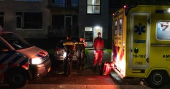 Kind in zorgwekkende toestand naar ziekenhuis na medische noodsituatie