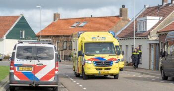 Man valt van ladder in Kinderdijk; kritiek op politie