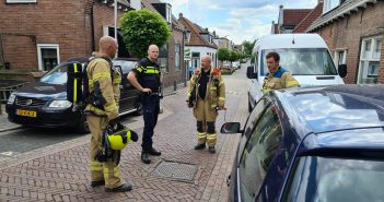 Brandweer rukt uit voor gaslucht in Oranjestraat in Alblasserdam
