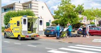 Scooterrijder gewond na botsing in Alblasserdam; bloedproef in ziekenhuis