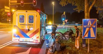 Motorrijder onder invloed raakt gewond bij ongeval afrit A15 Alblasserdam