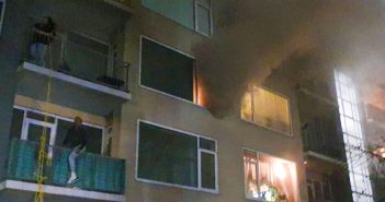 Grote brand uitgebroken in flat in Dordrecht