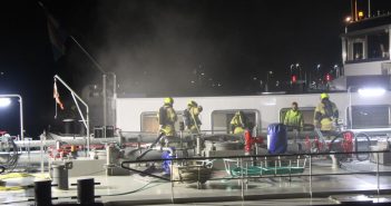 Brand op schip bij Gorinchem geblust