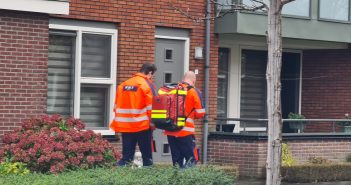 Traumahelikopter landt in Groot-Ammers voor incident in een woning