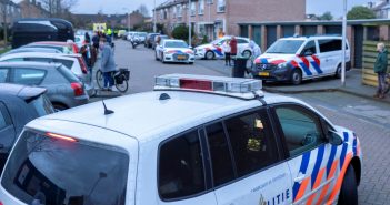 Traumahelikopter landt in Nieuw-Lekkerland voor reanimatie; vrouw overleden
