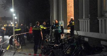 Overleden vrouw en zwaargewonde man aangetroffen in woning Gorinchem