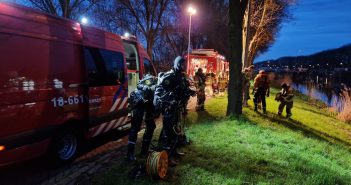 Brandweer doorzoekt kanaal bij Gorinchem na aantreffen kinderfietsje
