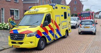Brandweer zaagt bekneld kindje vrij in woning in Oud-Alblas