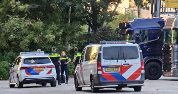 Politie haalt man uit hoogspanningsmast Nieuw-Lekkerland