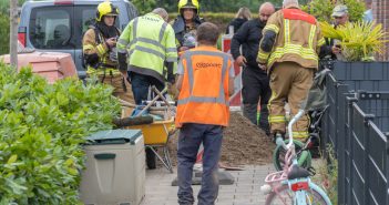 Brandweer rukt uit voor 3e gaslek in 2 dagen tijdens aanleg glasvezel in Alblasserdam