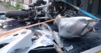Motorrijder botst achterop auto; A15 en Noordtunnel enige tijd afgesloten